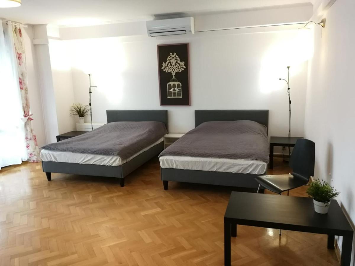Center Warsaw - Apartmenty Jana Pawla II Kültér fotó