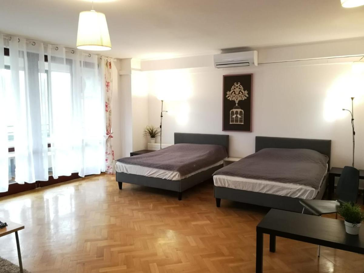 Center Warsaw - Apartmenty Jana Pawla II Kültér fotó