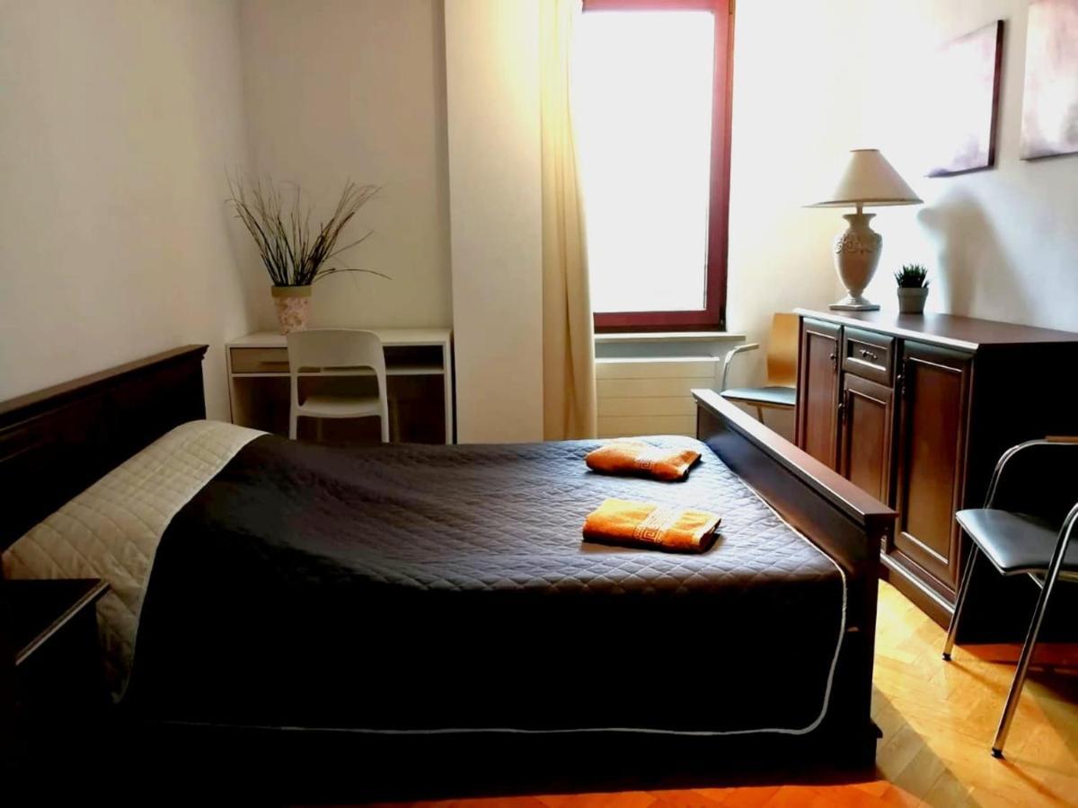 Center Warsaw - Apartmenty Jana Pawla II Kültér fotó