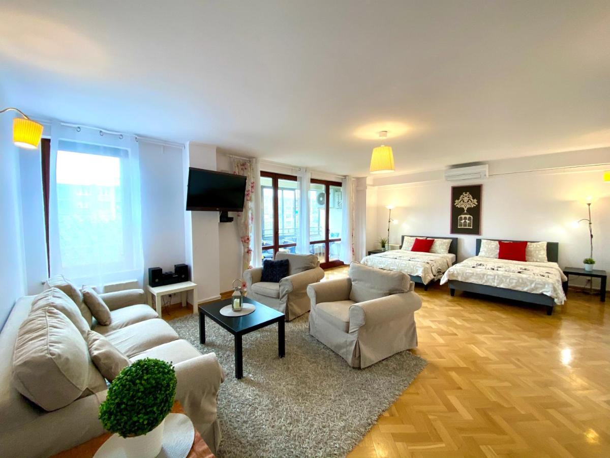 Center Warsaw - Apartmenty Jana Pawla II Kültér fotó