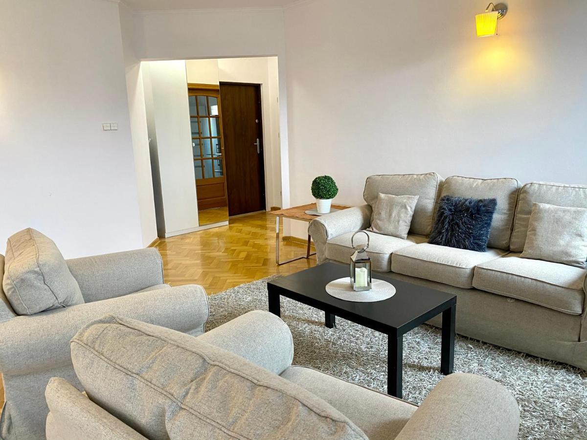 Center Warsaw - Apartmenty Jana Pawla II Kültér fotó