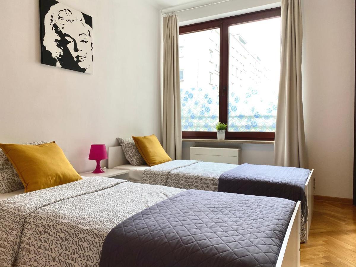 Center Warsaw - Apartmenty Jana Pawla II Kültér fotó